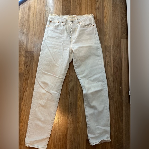 Levi’s wedgie - Picture 3 of 5